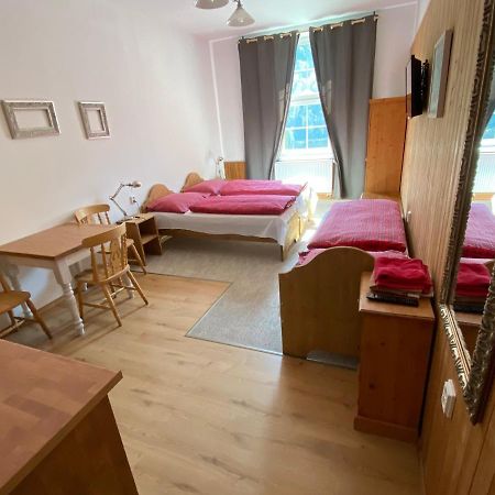 Penzion Kaskada Solenice Экстерьер фото